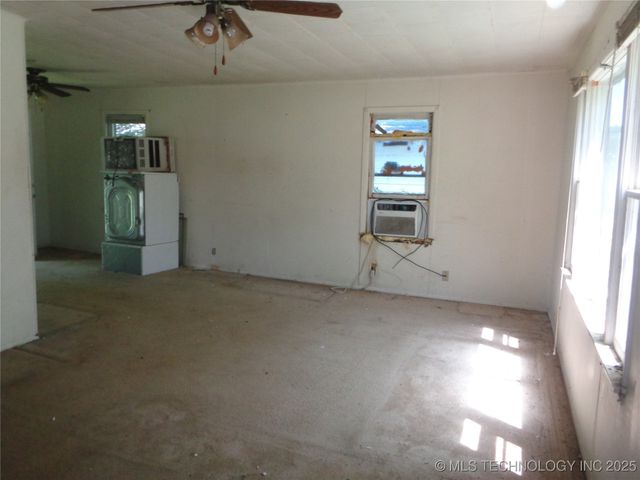 813 N Pawnee Avenue, Dewey, OK 74029