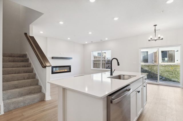 1019 130th Court E, Rosemount, MN 55068