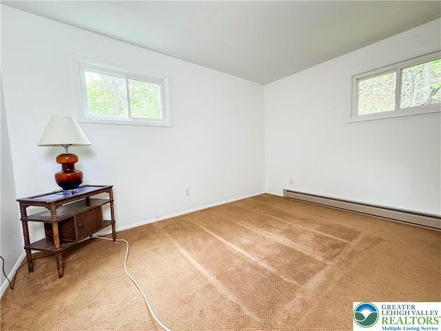 246 Allen Street, Franklin Twp, PA 18235
