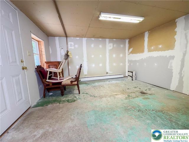 246 Allen Street, Franklin Twp, PA 18235