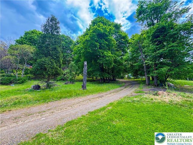246 Allen Street, Franklin Twp, PA 18235