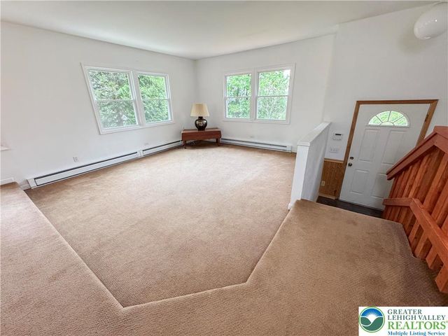 246 Allen Street, Franklin Twp, PA 18235