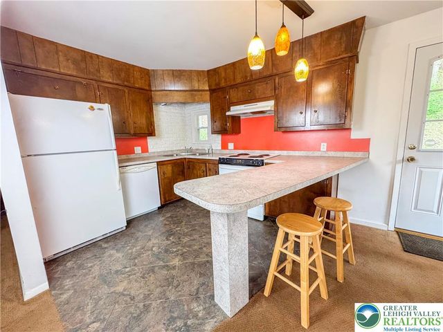 246 Allen Street, Franklin Twp, PA 18235