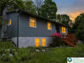 246 Allen Street, Franklin Twp, PA 18235