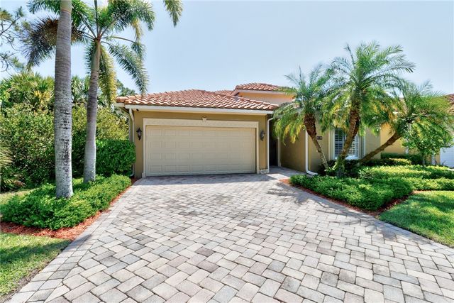 6192 Dorchester Way, Vero Beach, FL 32966
