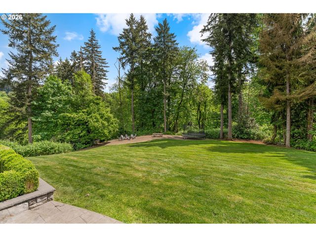 17847 S HIDDEN LAKE Dr, Oregon City, OR 97045
