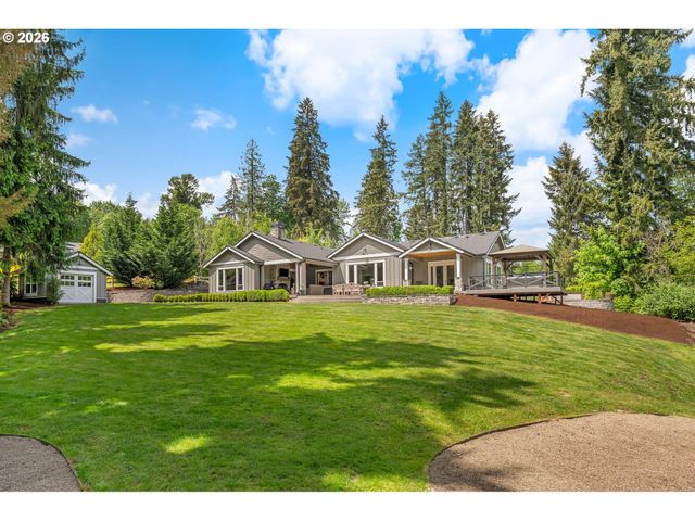 17847 S HIDDEN LAKE Dr, Oregon City, OR 97045