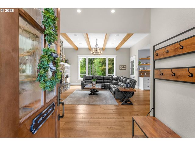 17847 S HIDDEN LAKE Dr, Oregon City, OR 97045