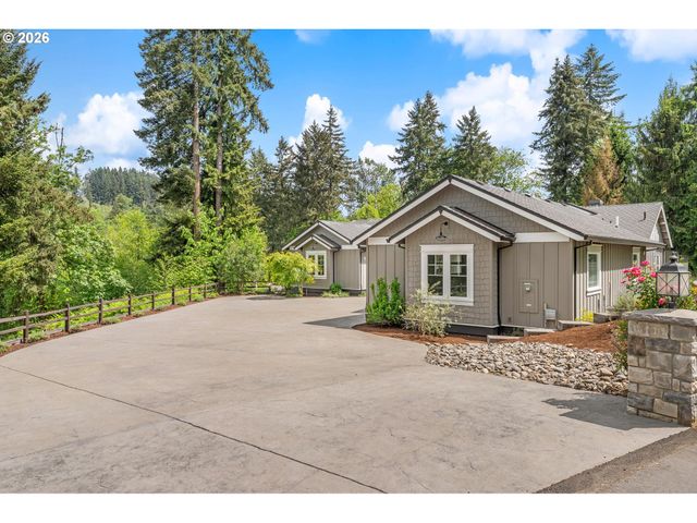 17847 S HIDDEN LAKE Dr, Oregon City, OR 97045