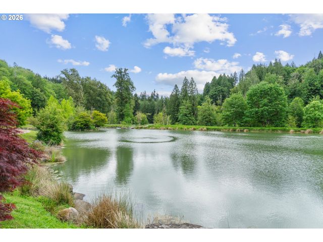 17847 S HIDDEN LAKE Dr, Oregon City, OR 97045