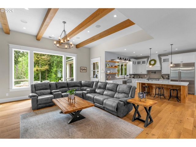 17847 S HIDDEN LAKE Dr, Oregon City, OR 97045