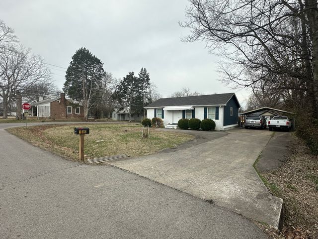 130 E St, Clarksville, TN 37042