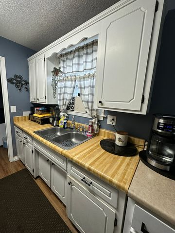 130 E St, Clarksville, TN 37042