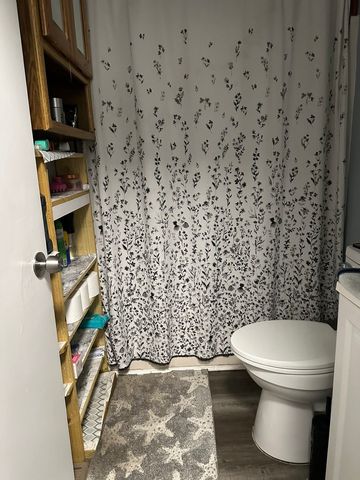 130 E St, Clarksville, TN 37042