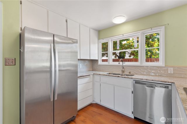 2615 Ocean Beach Highway, Longview, WA 98632