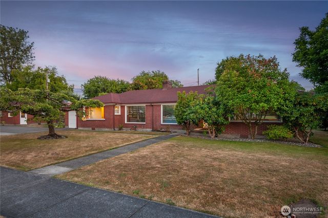 2615 Ocean Beach Highway, Longview, WA 98632