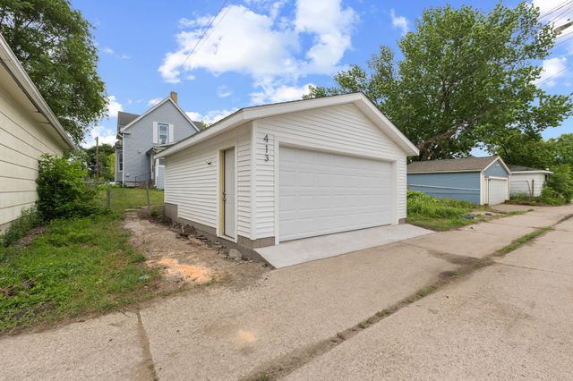 413 Knox Avenue N, Minneapolis, MN 55405