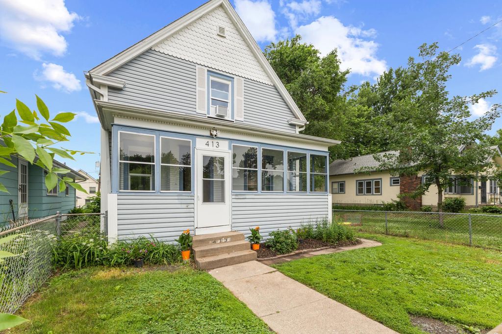 413 Knox Avenue N, Minneapolis, MN 55405