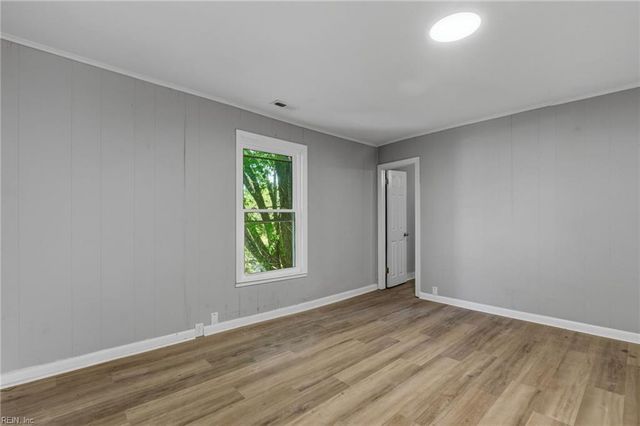 124 Wellons ST, Suffolk, VA 23434