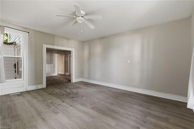 124 Wellons ST, Suffolk, VA 23434