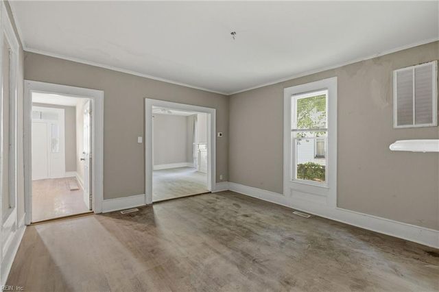 124 Wellons ST, Suffolk, VA 23434