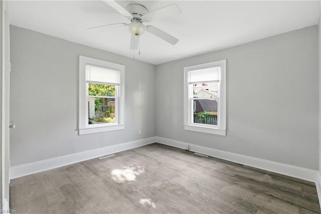124 Wellons ST, Suffolk, VA 23434