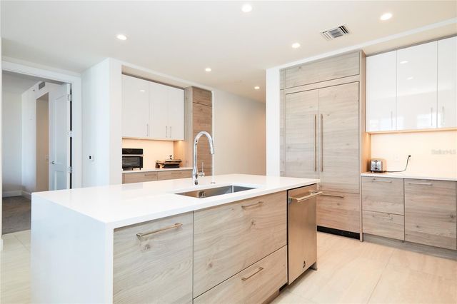 301 1ST STREET S 804, St Petersburg, FL 33701