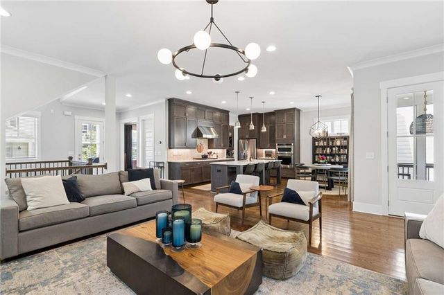 914 Luther Street NW, Atlanta, GA 30318