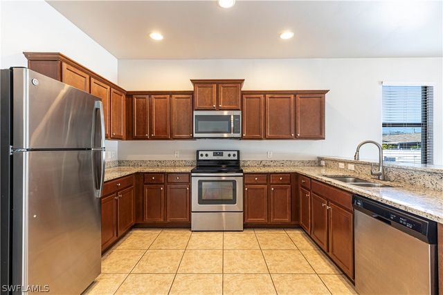 2223 SW 21st TER, Cape Coral, FL 33991