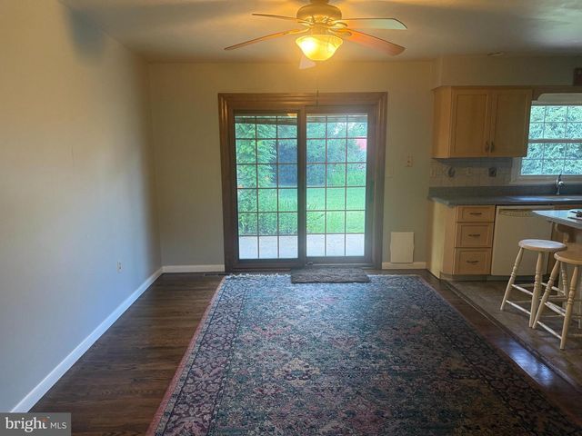 1030 SAINT PAUL ST, Lewisburg, PA 17837
