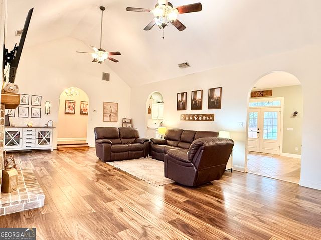 919 W Milner Road, Concord, GA 30206