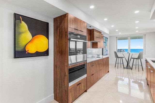 901 E Camino Real 15d, Boca Raton, FL 33432