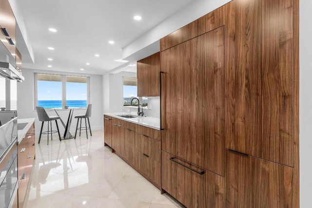 901 E Camino Real 15d, Boca Raton, FL 33432