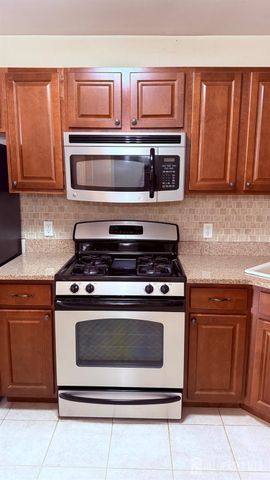 1091-1091 Morning Glory Drive 1091, Monroe, NJ 08831