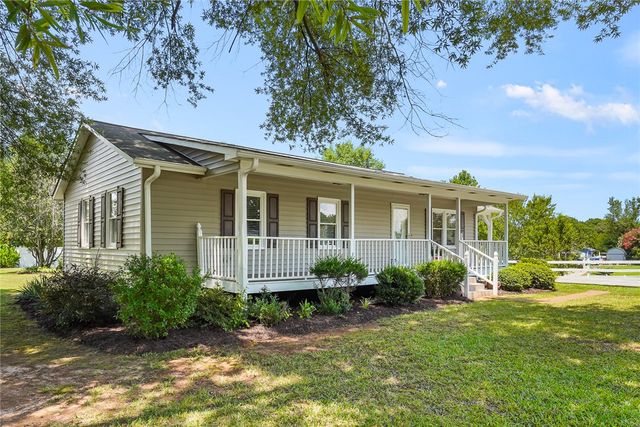 123 Bass Drive, Fair Play, SC 29643