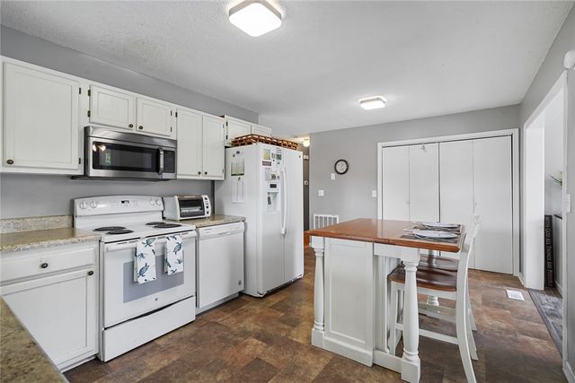 123 Bass Drive, Fair Play, SC 29643