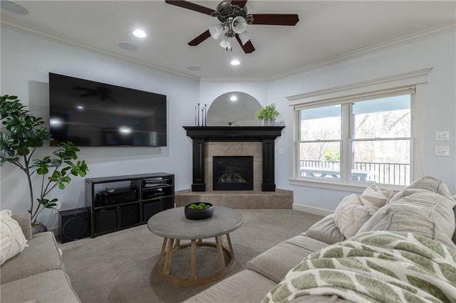 12815 Hubbard Road, Kansas City, KS 66109