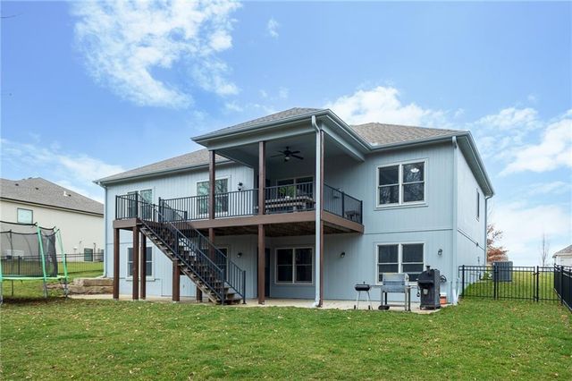 12815 Hubbard Road, Kansas City, KS 66109