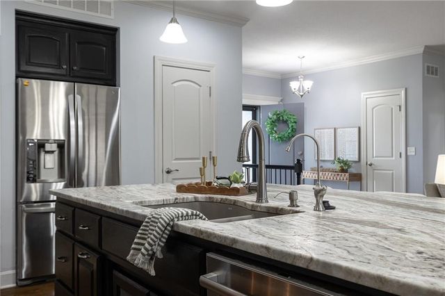 12815 Hubbard Road, Kansas City, KS 66109