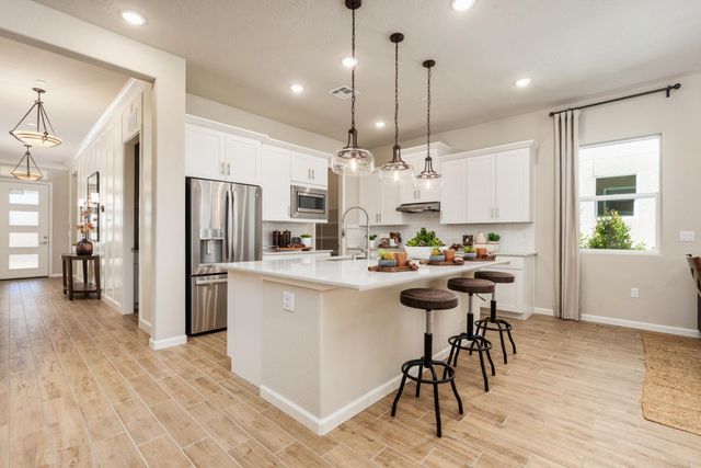 739 Solar Lane, Clovis, CA 93619