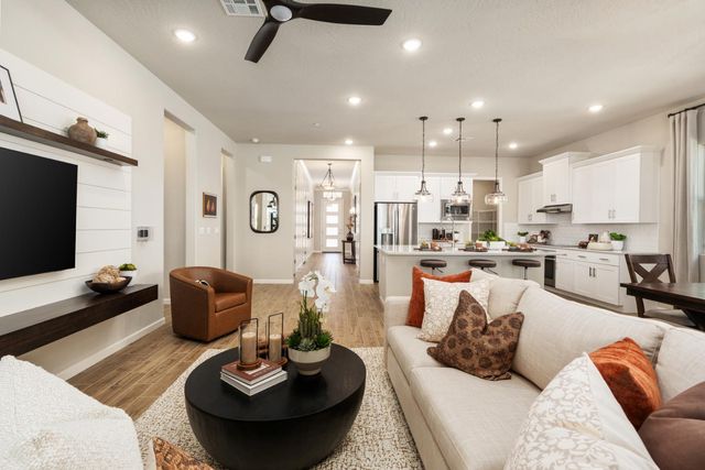 739 Solar Lane, Clovis, CA 93619
