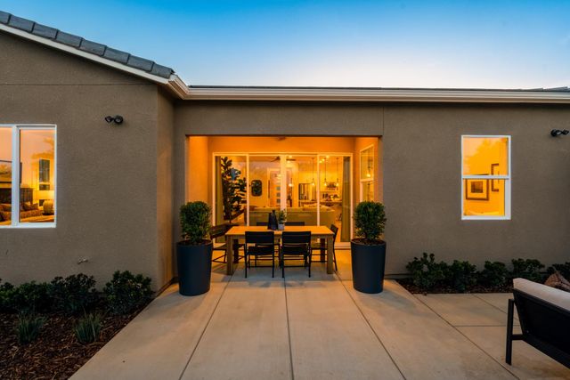 739 Solar Lane, Clovis, CA 93619