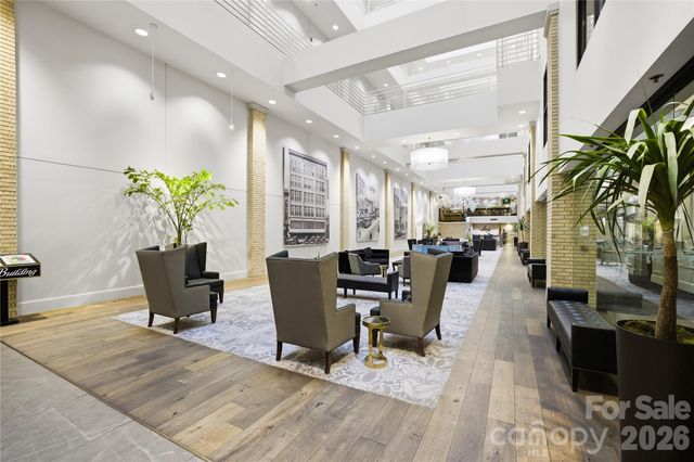 127 N Tryon Street 303, Charlotte, NC 28202