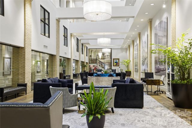 127 N Tryon Street 303, Charlotte, NC 28202