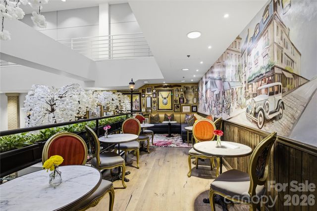 127 N Tryon Street 303, Charlotte, NC 28202