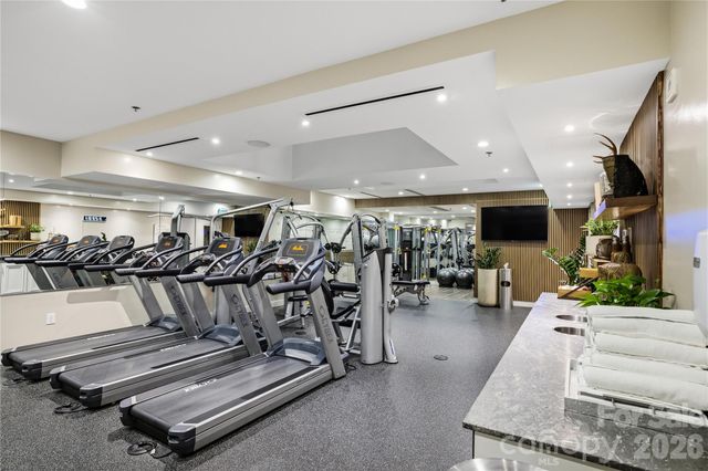 127 N Tryon Street 303, Charlotte, NC 28202