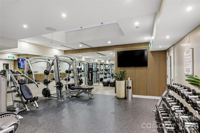 127 N Tryon Street 303, Charlotte, NC 28202