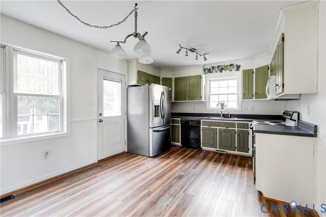 11701 Clear Ridge Dr, Chesterfield, VA 23112