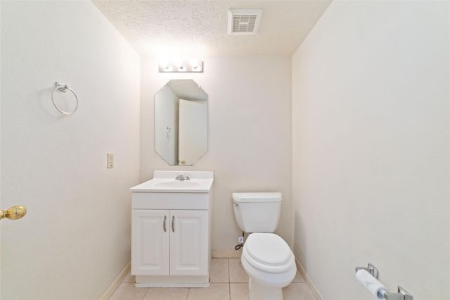 3327 Keygate Drive, Spring, TX 77388