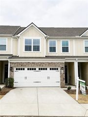 360 Salt Lake Lane Lane, Hoschton, GA 30548